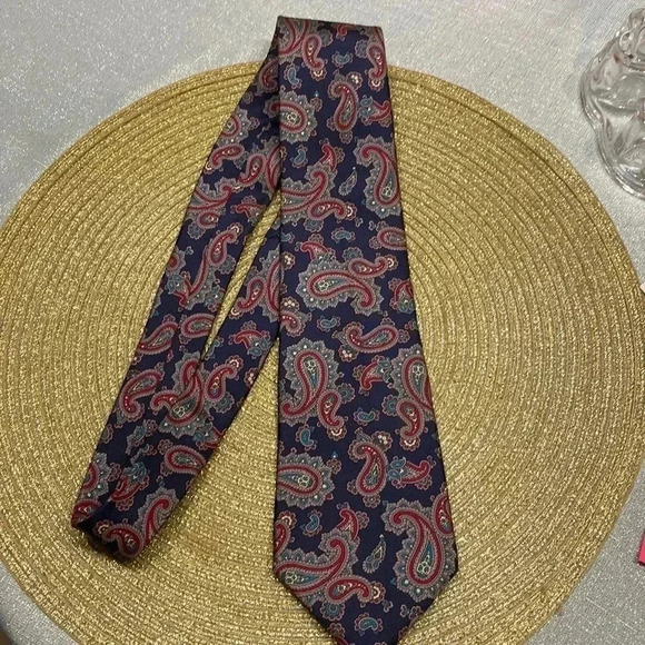 Christian Dior made in Italy 🇮🇹 tie 100% silk